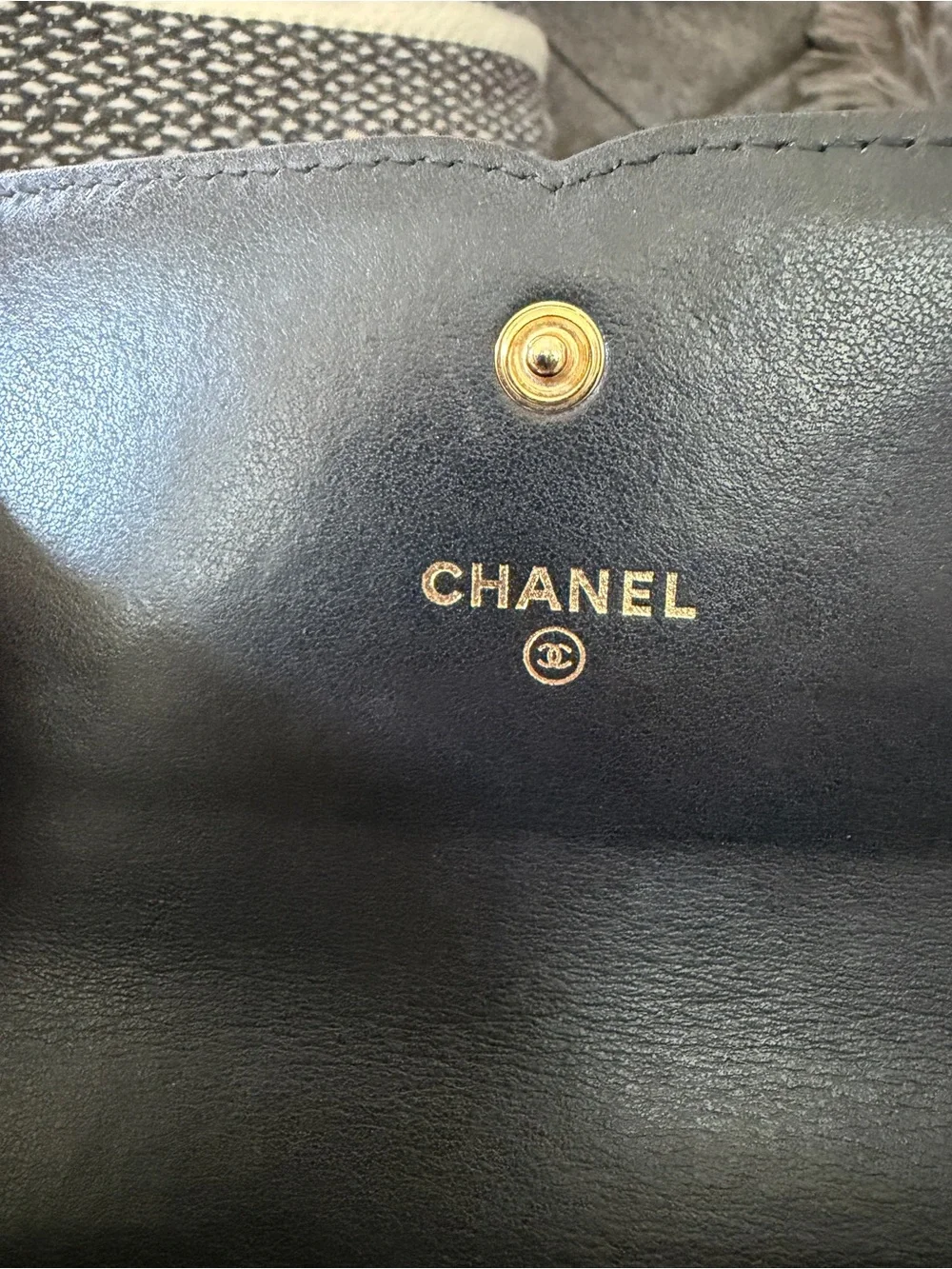 CHANEL authentic filigree